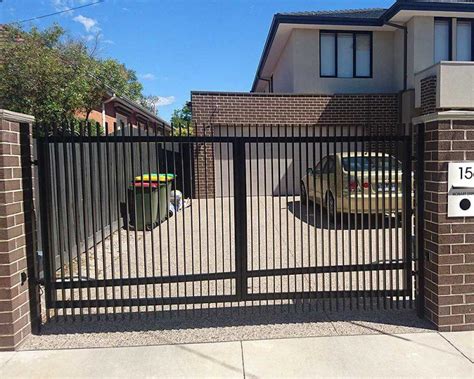 Oz Fence – Metal Fencing & Gates Melbourne